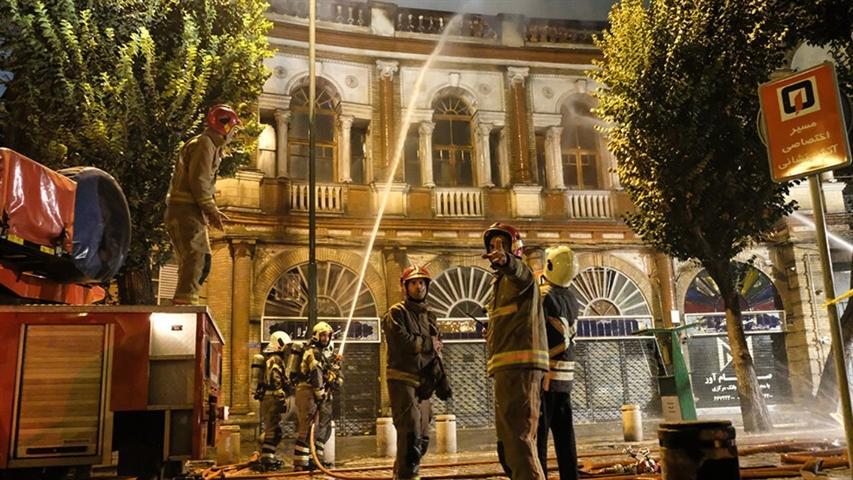 کمیته میراث فرهنگی در حال بررسی میزان خسارت آتش سوزی میدان حسن آباد است